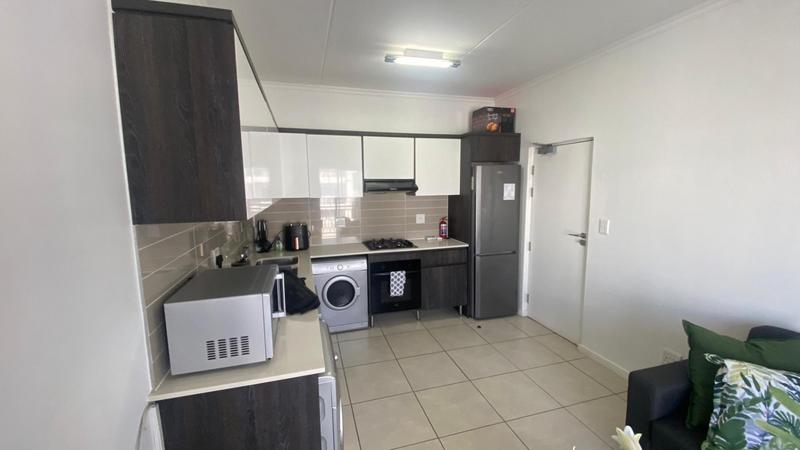 1 Bedroom Property for Sale in Sandown Western Cape